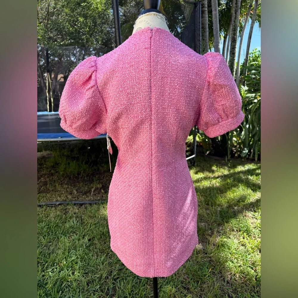 Tuckernuck HYACINTH HOUSE
Pink Tweed Kit Mini Dress size M NWT - Picture 10 of 11